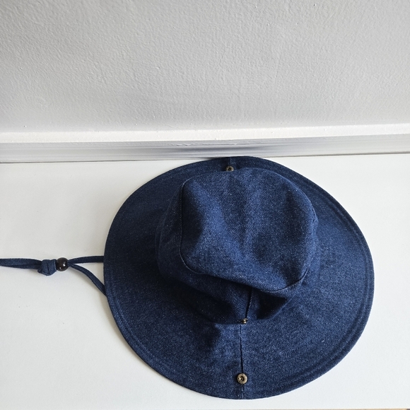 New Wyeth Birdie UPF 50 Sun Rated Packable Denim Strap Bucket Hat One Size NWT - Picture 8 of 12